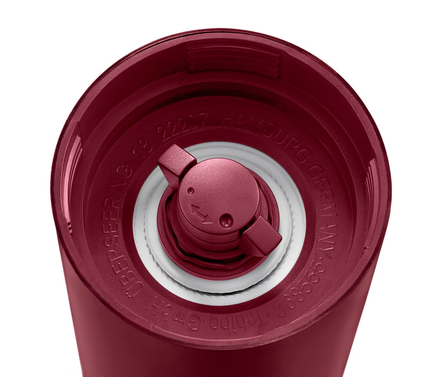 Detail ručního mlýnku na kávu berry.