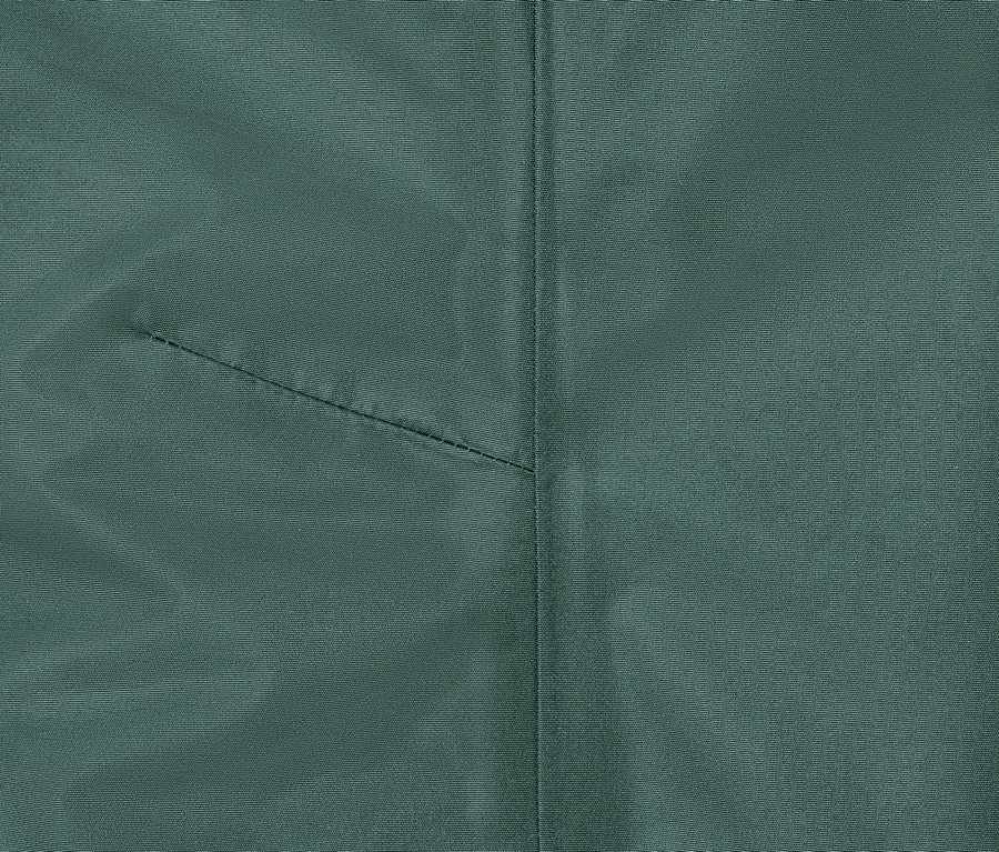 Detail dětských kalhot do deště.