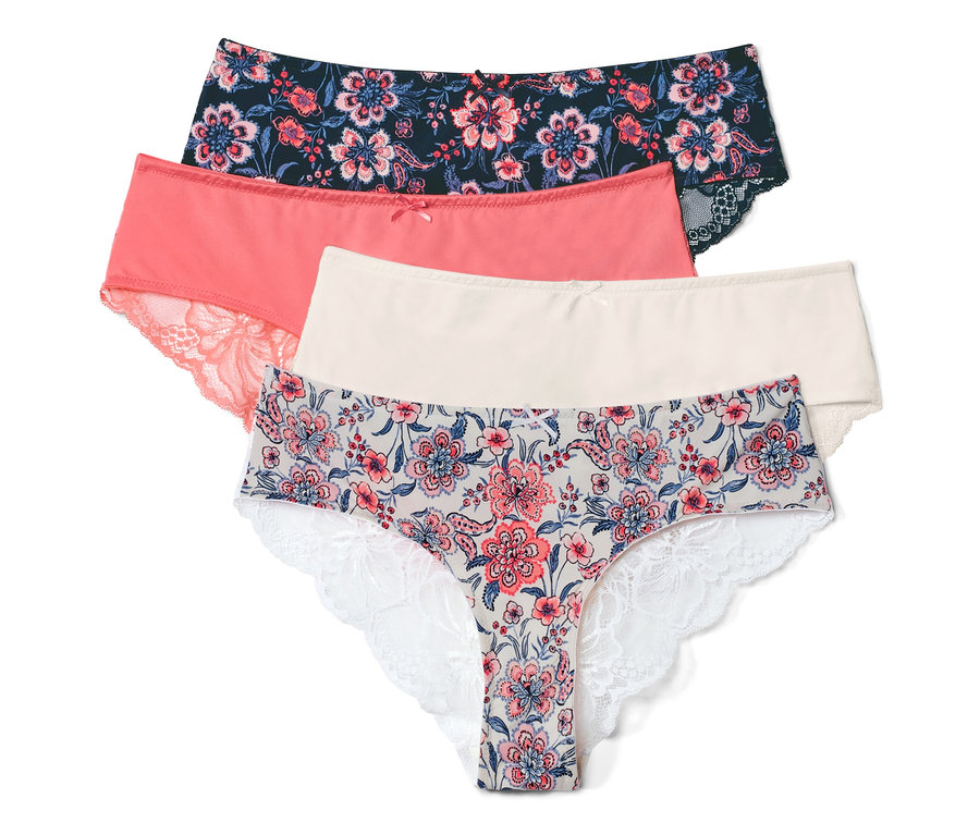 Čtyři brazilské kalhotky různých barev a vzorů leží na sobě.