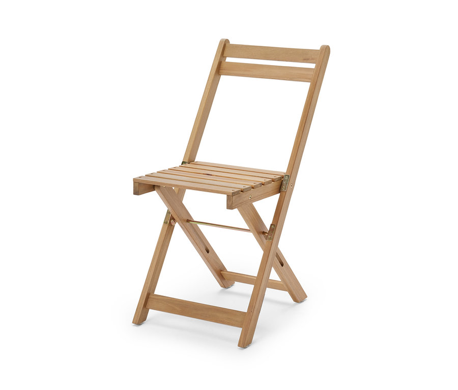 Detailní pohled na dřevěnou skládací židli z balkónové jídelní soupravy »Lenja« s regálem.