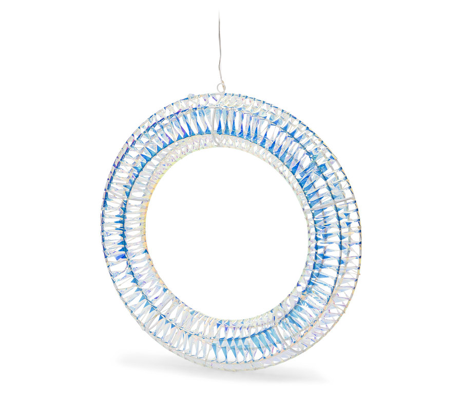 Zavěšená dekorace ve tvaru kruhu z průhledných a modrých krystalů.