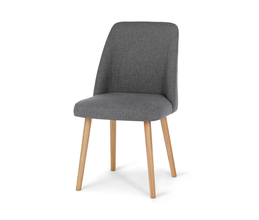 Šedá polstrovaná židle do jídelny s dřevěnýma nohama.