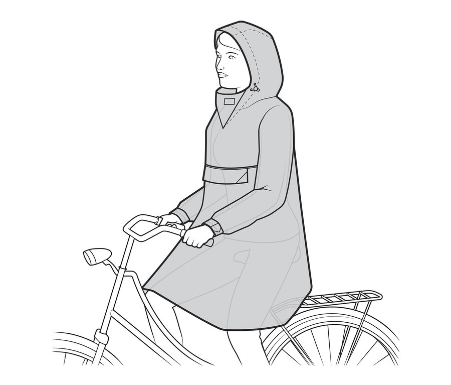 Žena na kole má na sobě pončo do deště s rukávy.