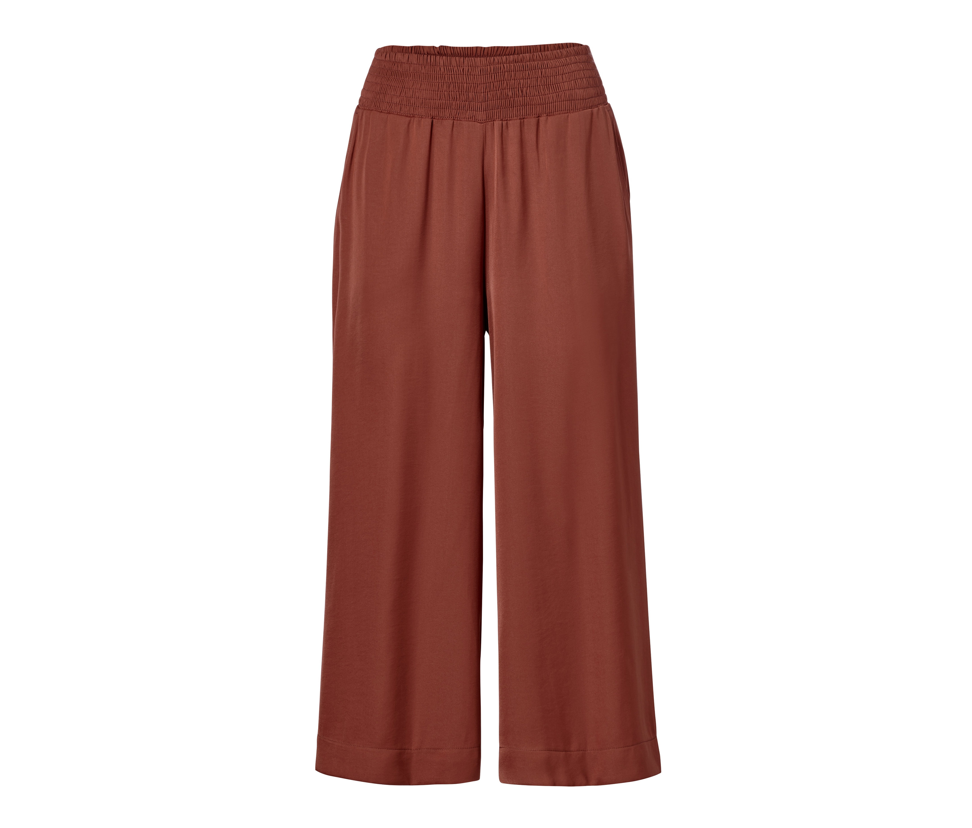 Saténové kalhoty culotte na bílém pozadí.