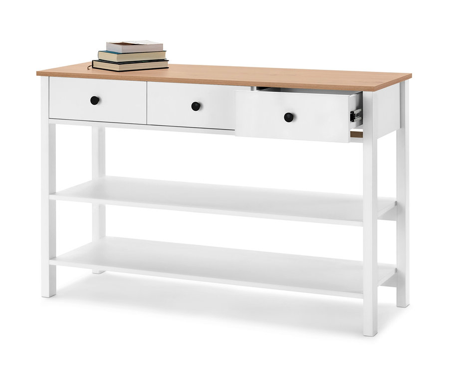 Bílý příborník se zásuvkami a světlou dřevěnou deskou. Na desce leží knihy.