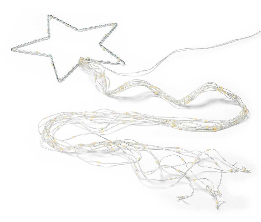 LED silueta hvězdy s kaskádovitými světly na bílém pozadí.