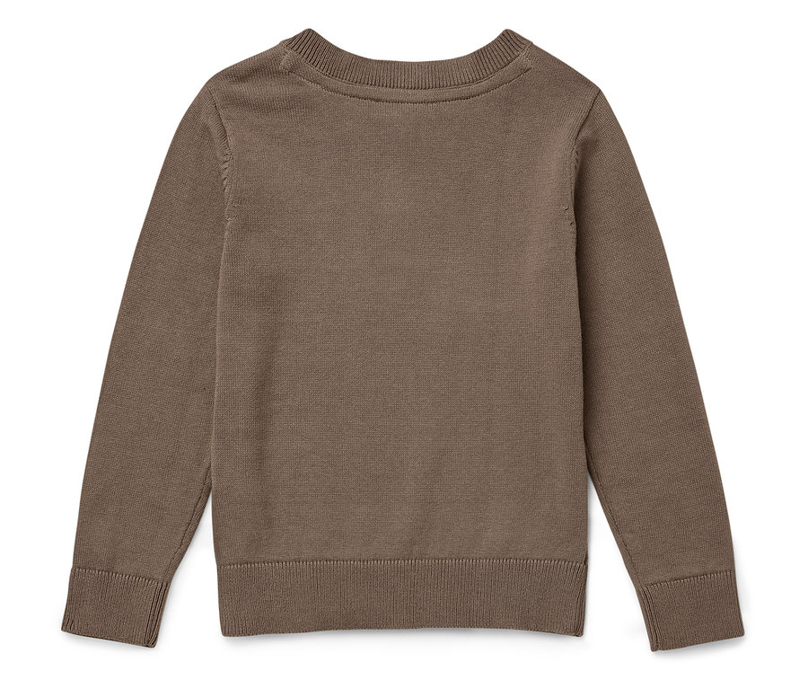 Hnědý pletený svetr s dlouhým rukávem leží na rovném povrchu.