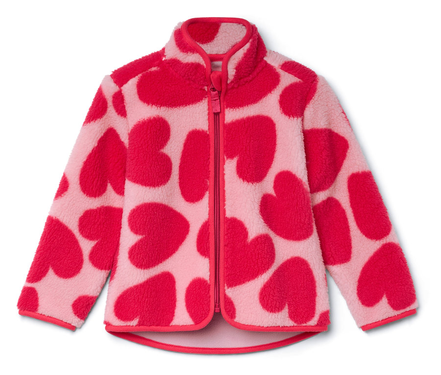 Růžová fleecová bunda se zipem a červenými srdíčky.