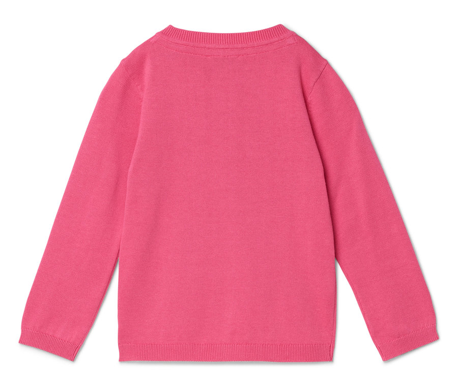 Pohled zezadu na růžový pletený svetr s dlouhými rukávy.