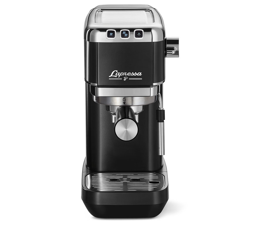 Černý kávovar na espresso.