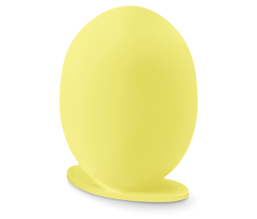 Žlutá lampa na bílém pozadí.