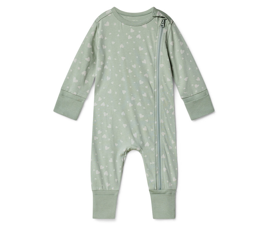 Světle zelené dětské overal s celopropínacím zipem a vzorem srdce.