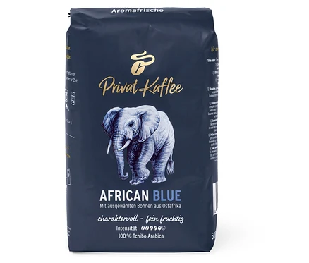 Balení zrnkové kávy Privat Kaffee African Blue 500 g. Na obalu je obrázek slona.