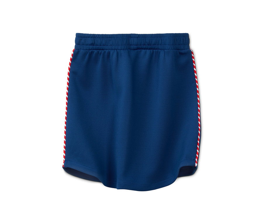 Modrá sportovní sukně s červenými a bílými pruhy po stranách.