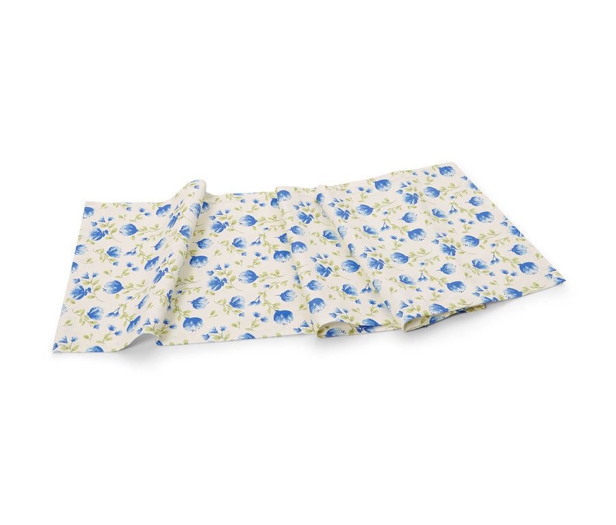 Bavlněný běhoun na stůl s modrými květy.