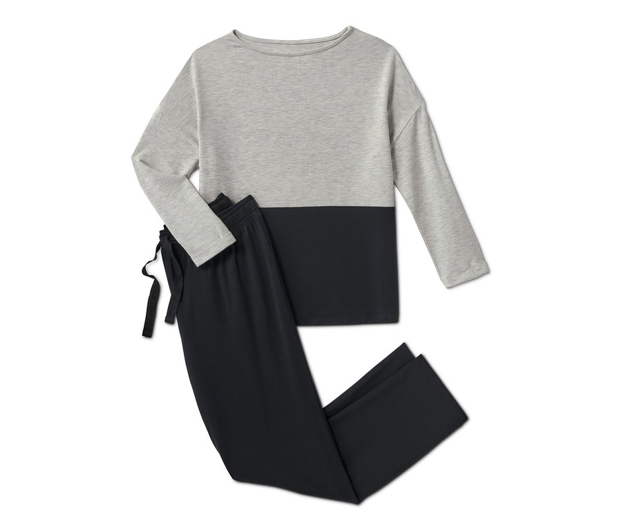 Šedé a černé domácí souprava.