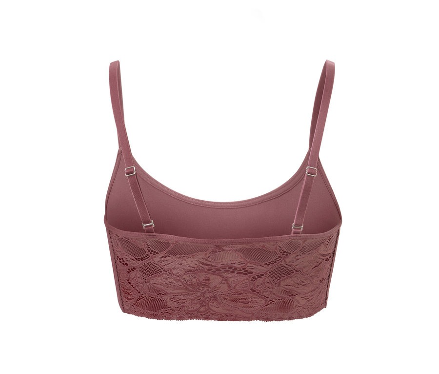 Detail hnědé bezešvé podprsenky s krajkou.