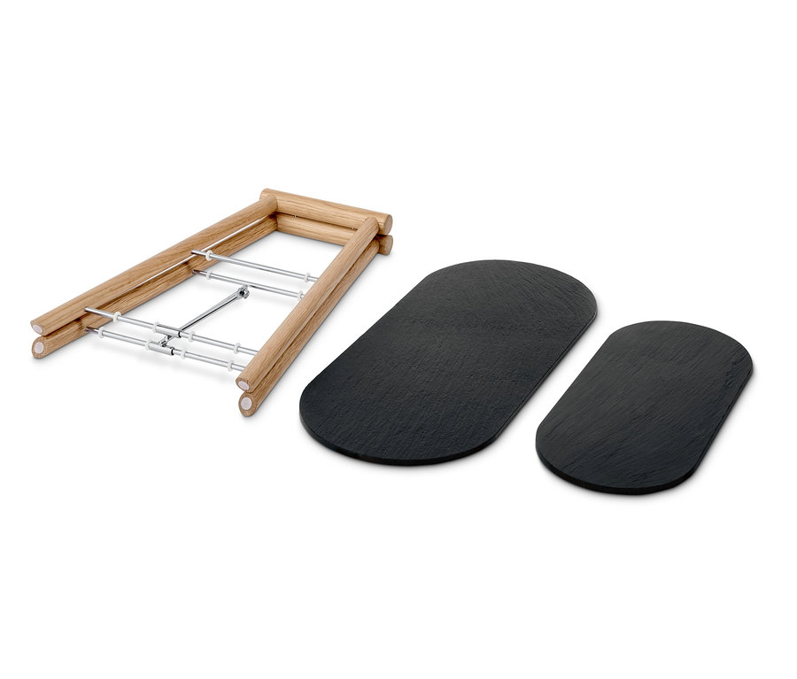 Rozložený patrový podnos a etažér se dvěma černými deskami na bílém pozadí.