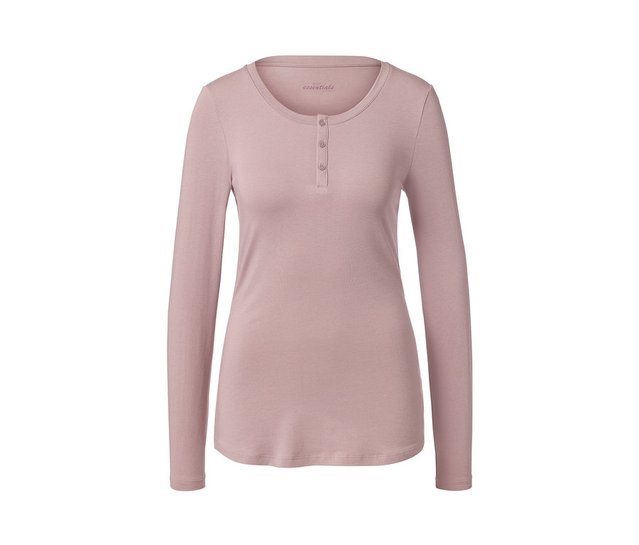 Růžové flanelové pyžamo s dlouhým rukávem a knoflíky.