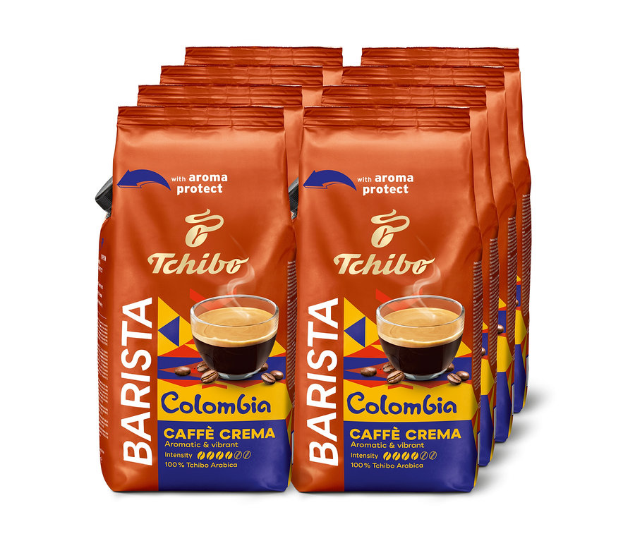 Několik balení zrnkové kávy Tchibo Barista Colombia Caffè Crema.