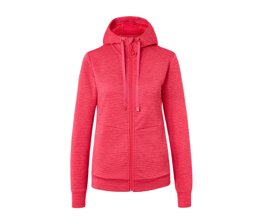 Růžová bunda s kapucí se zipem uprostřed.