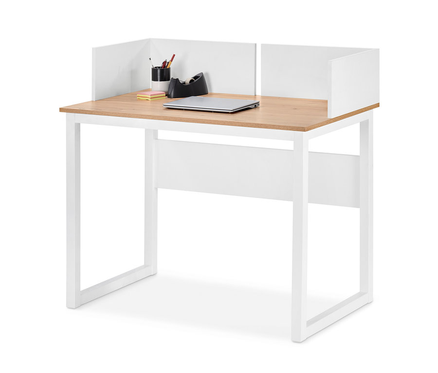 Bílý sekretář se zvýšeným bočním okrajem, na kterém leží notebook, vedle něj je pero, tužka a lepicí páska.