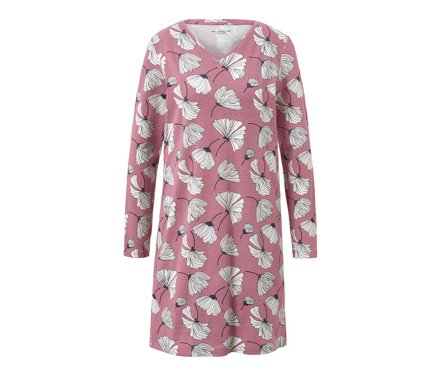 Růžová noční košile s dlouhými rukávy a bílými květy.