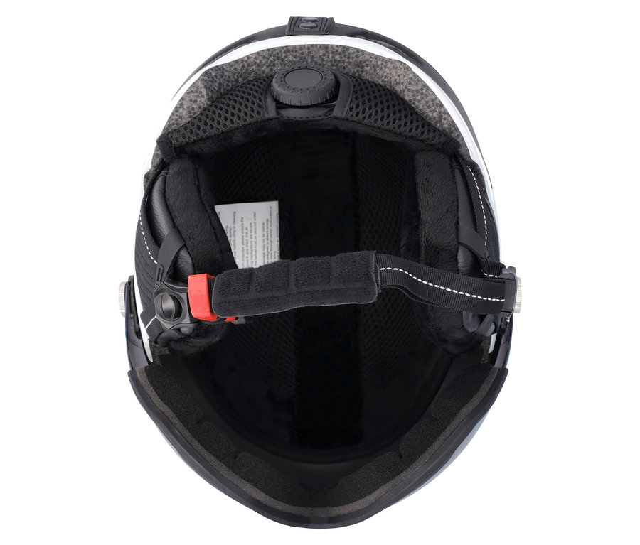 Pohled shora na vnitřek černo-bílÃ© helmy.