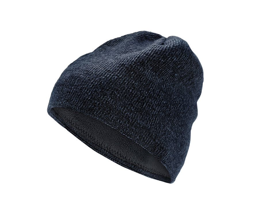 Tmavě modrá pletená čepice.