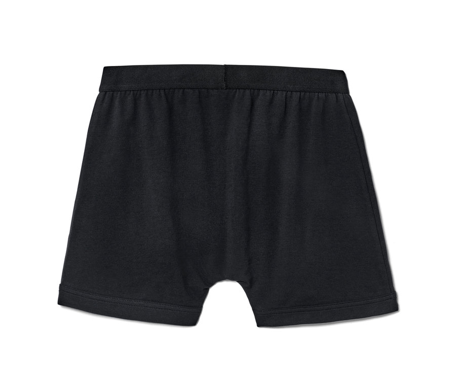 Detailní pohled zezadu na černé boxerky s rozparkem, 2 ks.