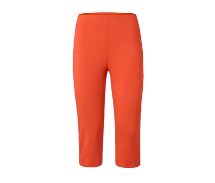 Oranžové 3/4 strečové kalhoty.