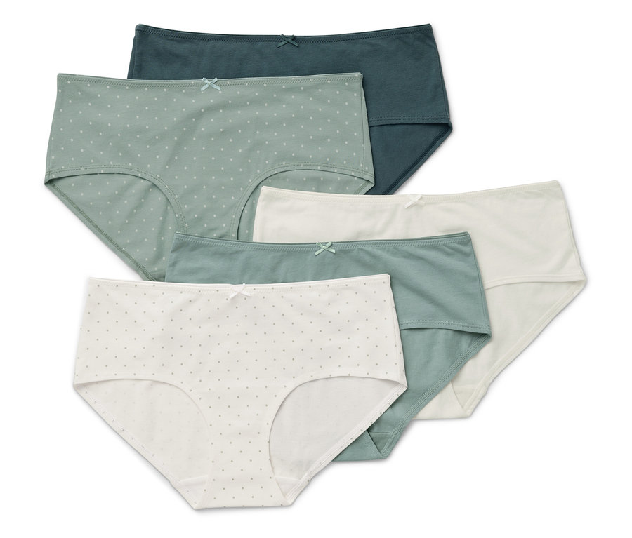 Sada šesti dámských kalhotek různých barev a vzorů.
