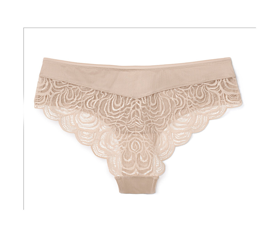 Béžové brazilské kalhotky s krajkou.