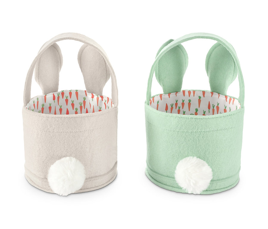 Dva velikonoční košíčky s oušky a ocáskem králíka.