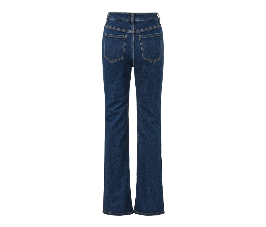 Zadní pohled na džíny bootcut střihu »Lou«.