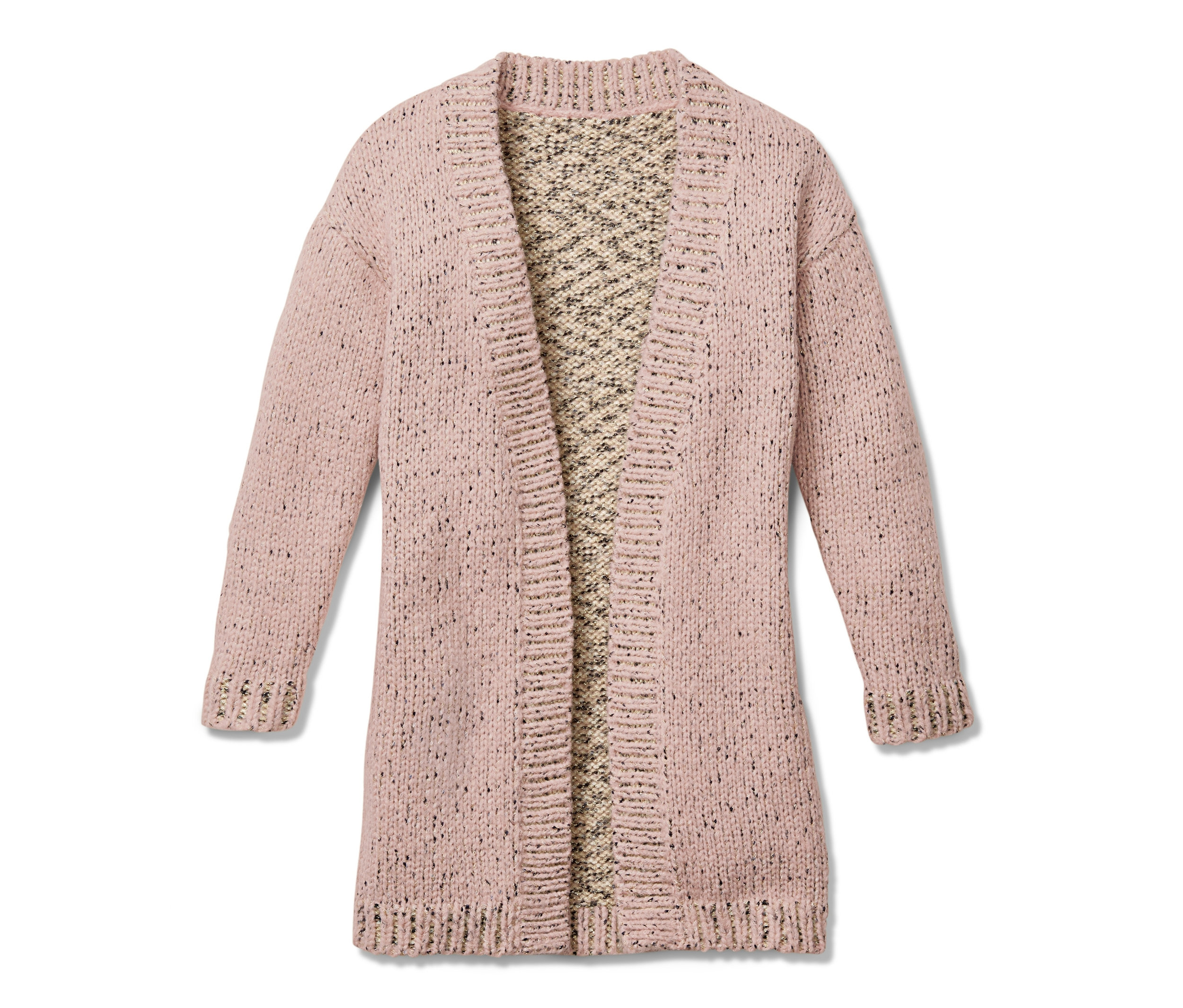 Růžový kabátek z hrubé pleteniny.