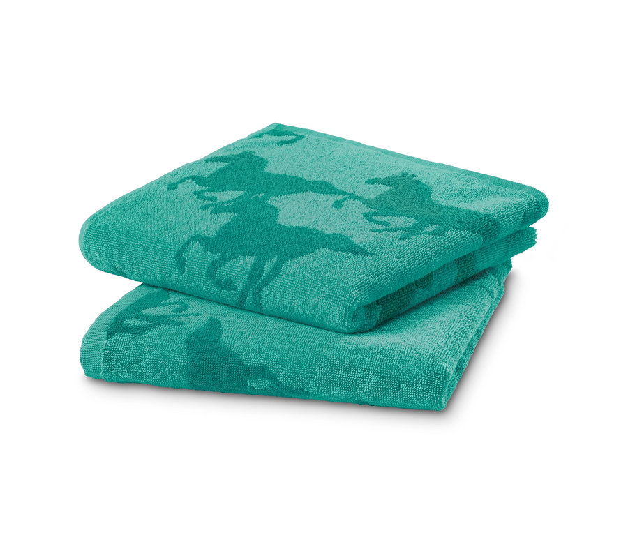 Sada ručníků se zeleným potiskem koně.