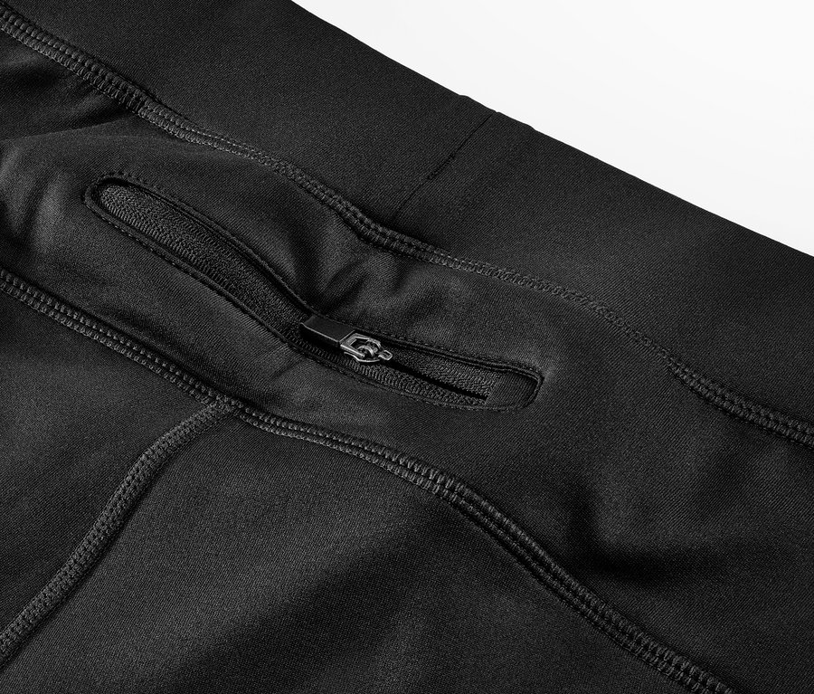 Detail termo legín s kapsou na zip.