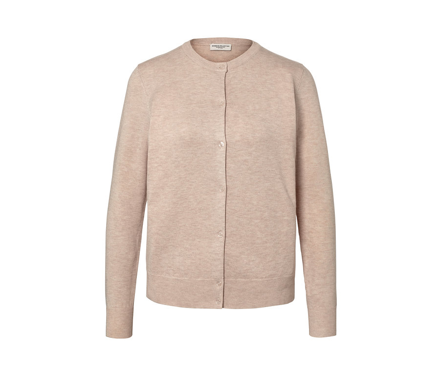 Svetr z jemného úpletu v světle hnědé barvě s knoflíky.
