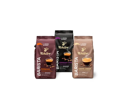 Tři balení Barista Ochutnávkový set 3 x 1kg zrnkové kávy stojí vedle sebe.