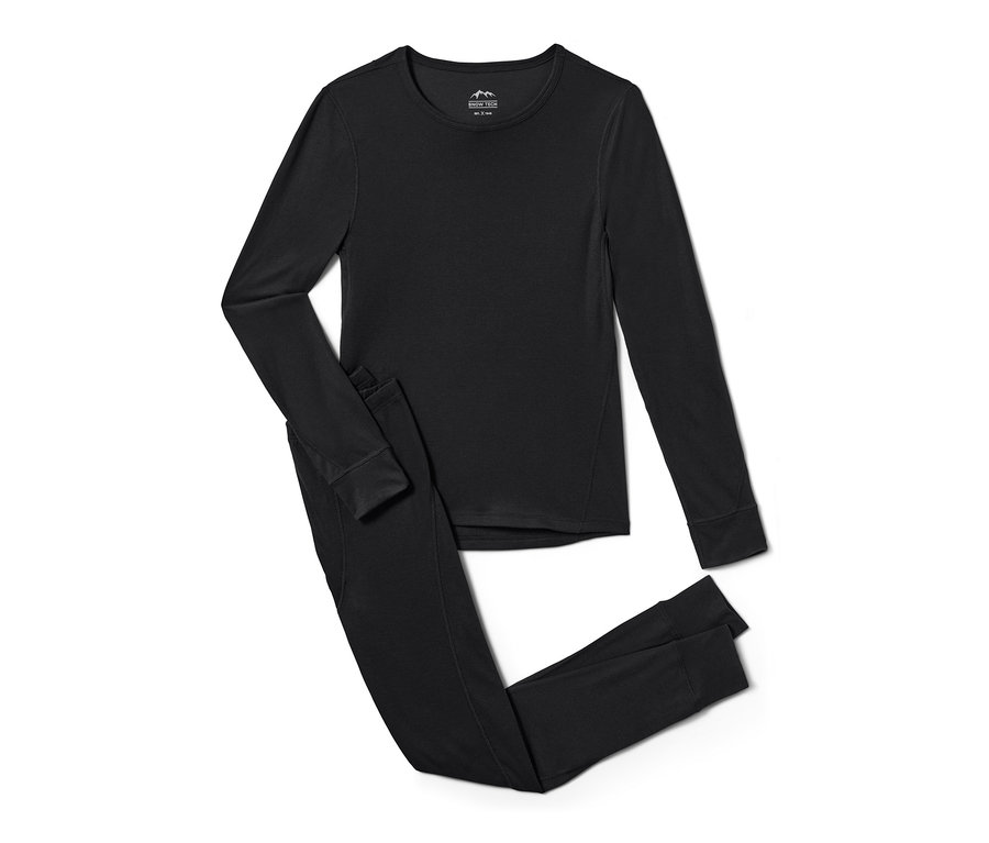 Černá funkční spodní termobielizeň.