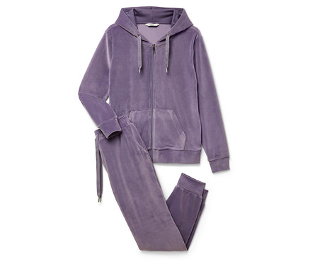 Domácí souprava z plyšového úpletu