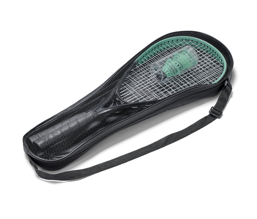 Sada na speed badminton v černém obalu.