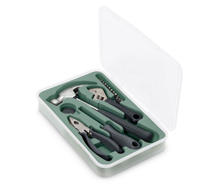 Sada nářadí v otevřeném pouzdře.