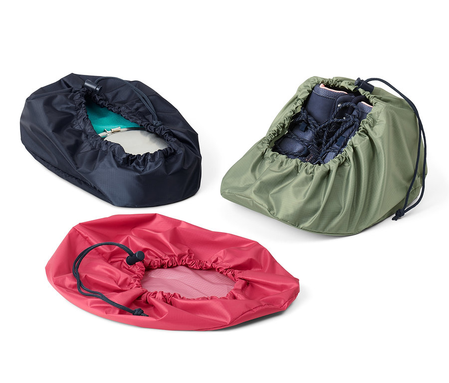 Tři úložné vaky.