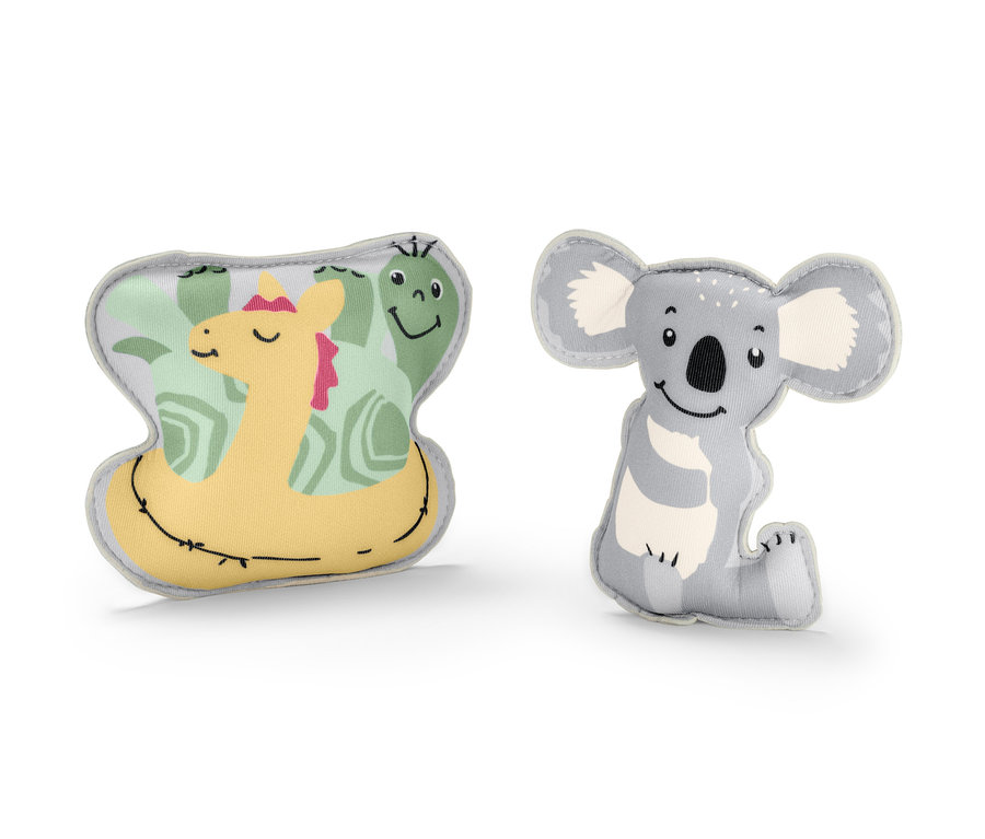 Dvě zvířátka na potápění: žlutý lachtan a šedá koala.