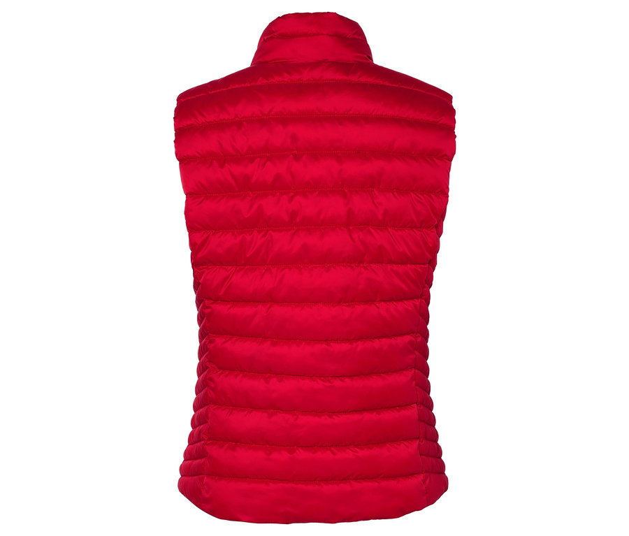 Červená prošívaná vesta, pohled zezadu.