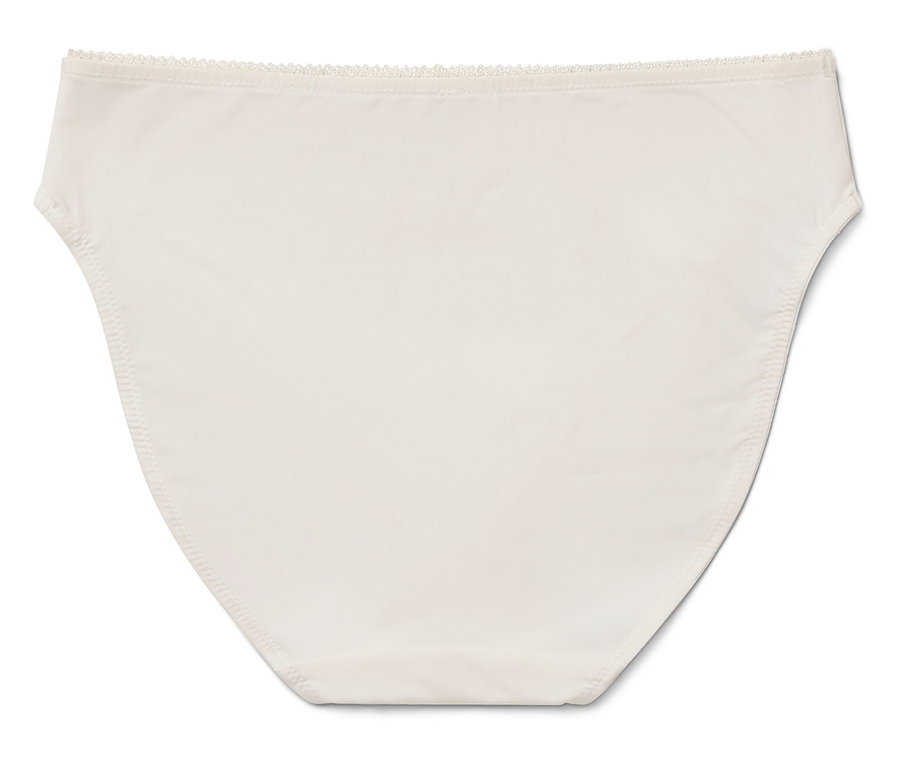 Bílé dámské kalhotky.