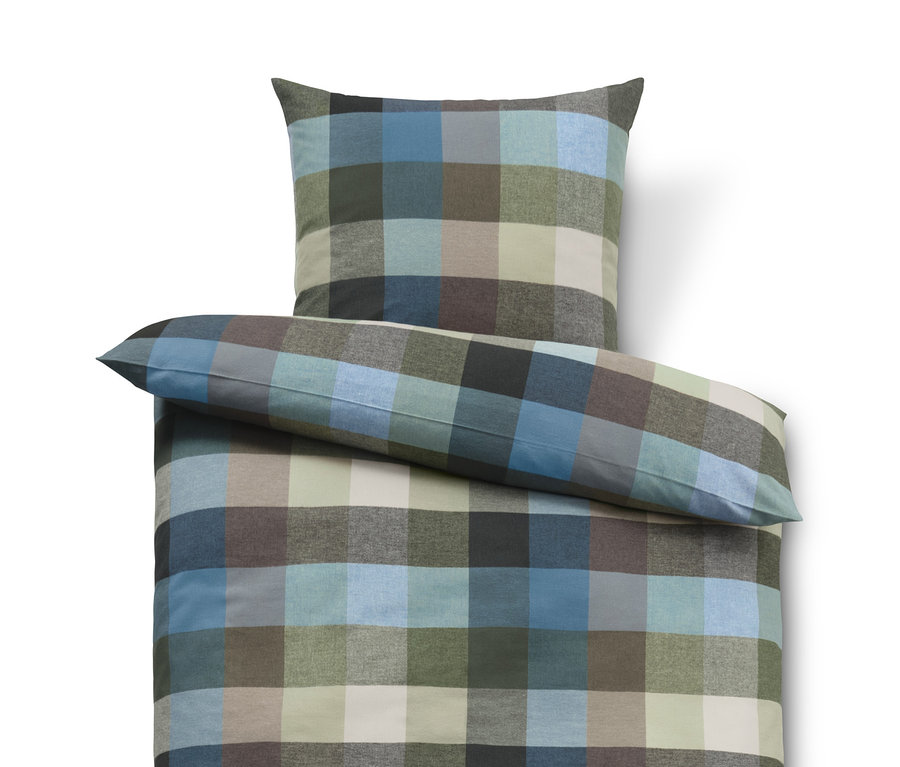 Kostkované flanelové povlečení: jedna standardní a jedna nadměrná velikost.