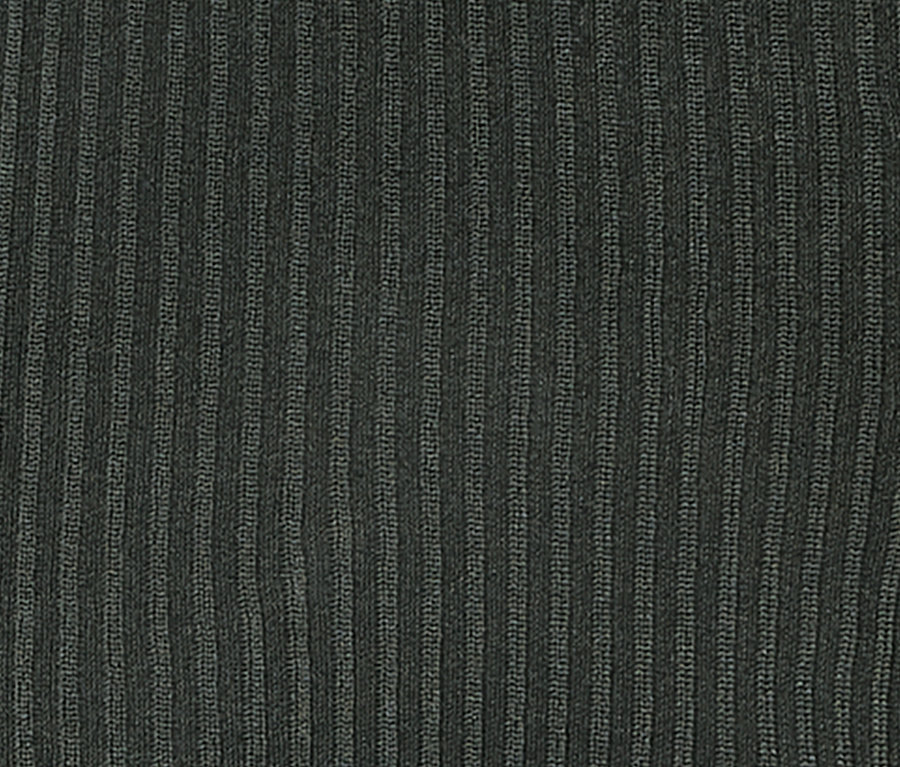 Detailní záběr na žebrované termo legíny.